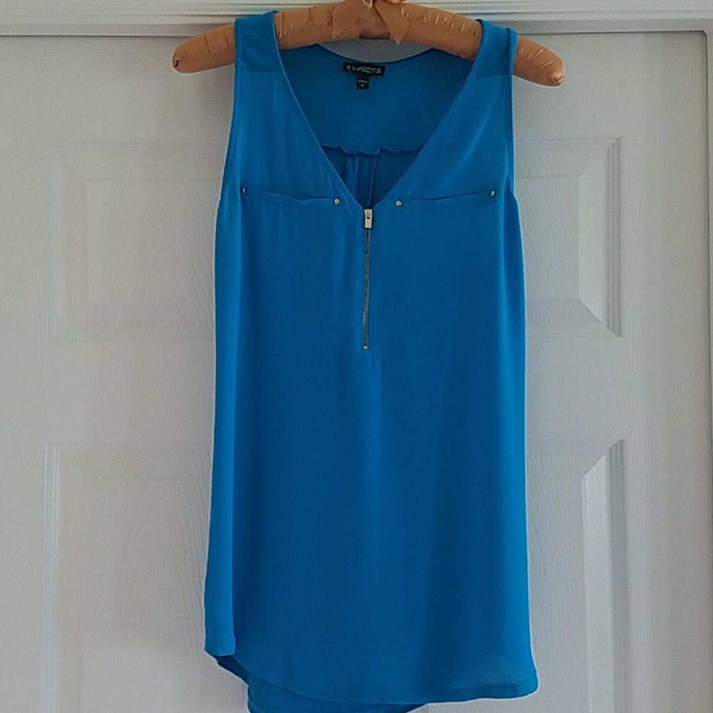 Express sleeveless top